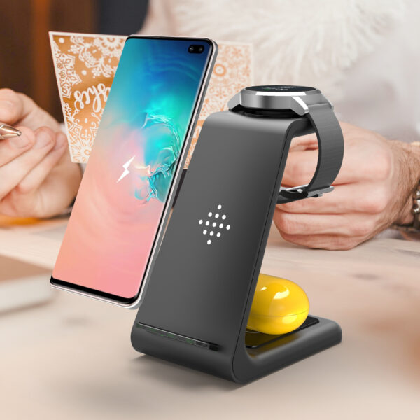 3-in-1 Wireless Fast Charging Station – Quick Charge Dock & Phone Stand